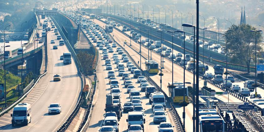 Fatalna luka w przepisach? Autobusy elektryczne mogą sparaliżować ewakuację miast