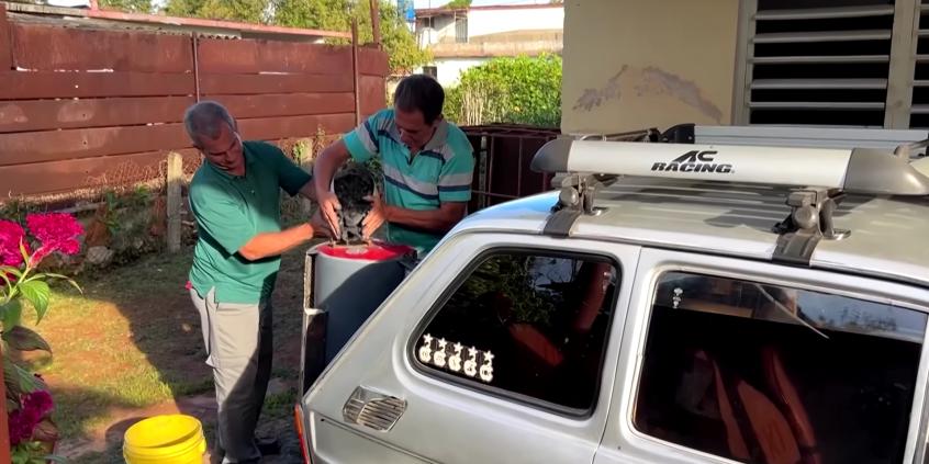 Paliwowy paraliż na Kubie. Polski Fiat 126p na węgiel stał się "wynalazkiem roku"