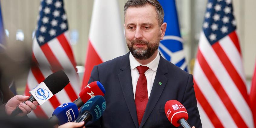 Kiedy spadną ceny paliw? Kosiniak-Kamysz: Rynek powinien się uspokoić w ciągu tygodni