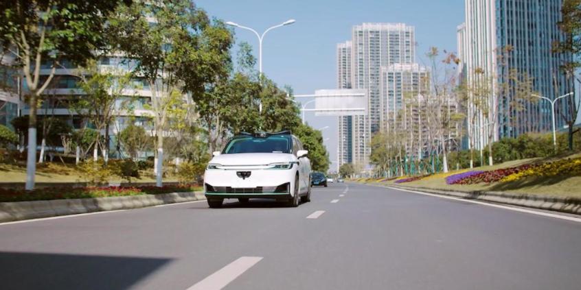 Awaria robotaksówek Baidu w Wuhan. Europa i Polska stawiają na centralne floty