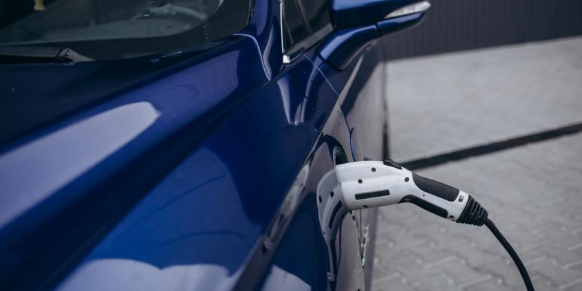 Hybrydy znów na topie. Chińskie marki idą śladem Toyoty