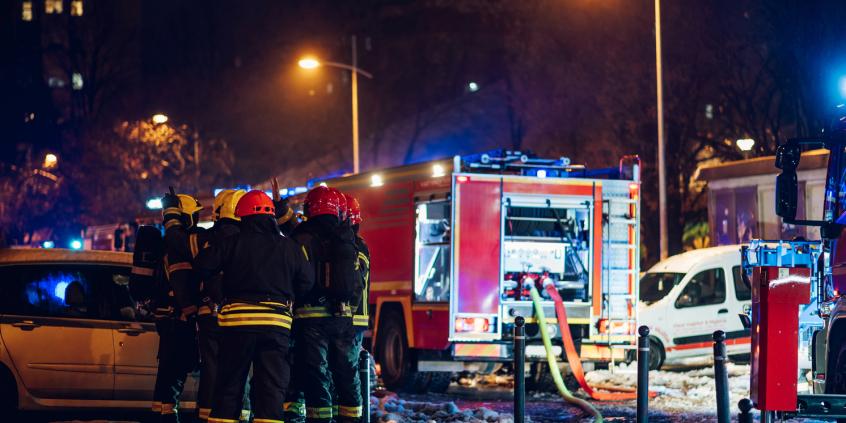 Pijana kierująca i telefon w ręku. Auto z 3-letnim dzieckiem dachowało