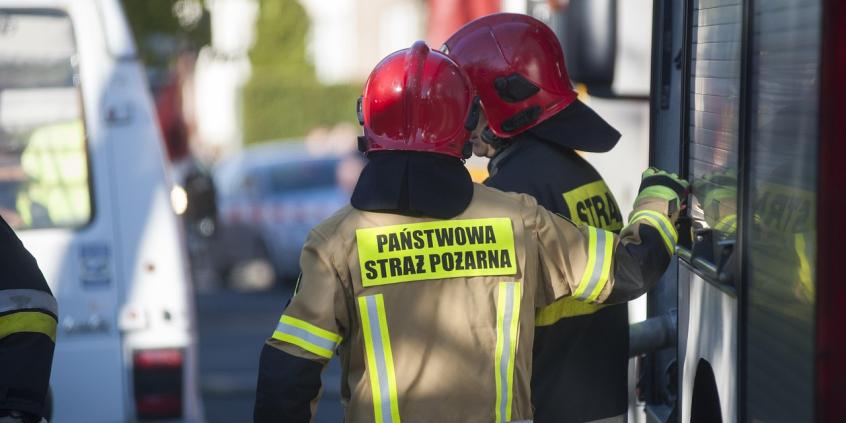 Strażak może teraz zatrzymać kierowcę i wydawać polecenia. Nowe przepisy już działają