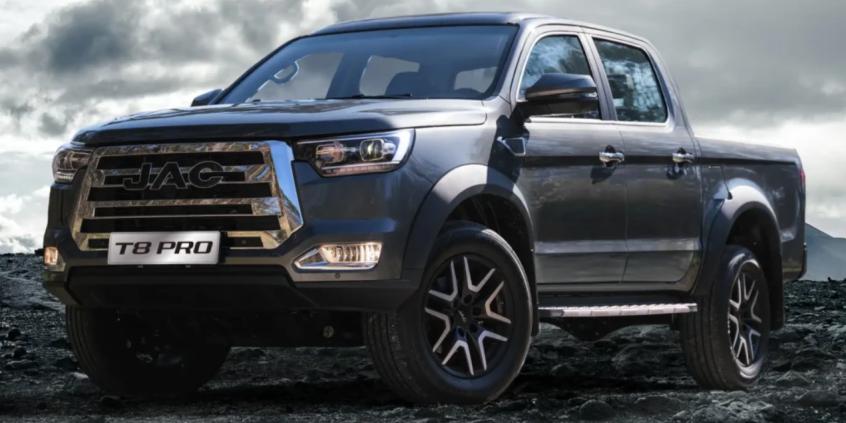 Kosztuje mniej niż wielu rywali. Ten pick-up 4x4 oferuje 900 kg ładowności