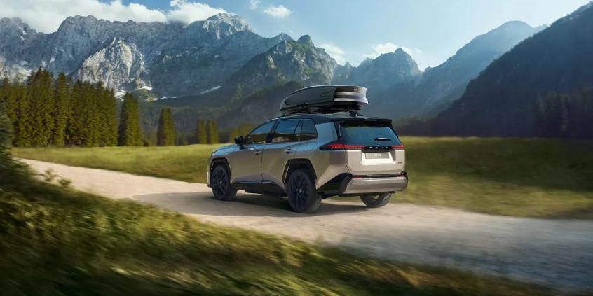 Ile naprawdę pali nowa Toyota RAV4? Test po 3 tys. km daje jasną odpowiedź