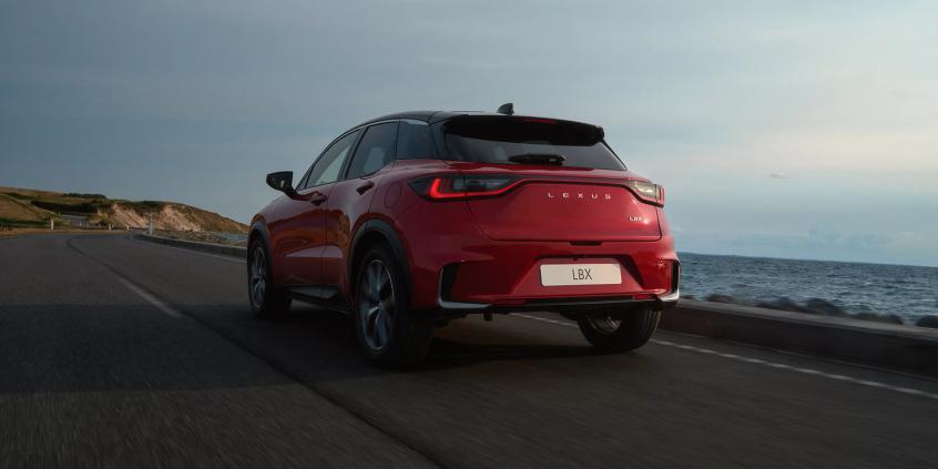 Lexus obniżył ceny choćby o 48 tys. zł. Tanieją dwa popularne SUV-y