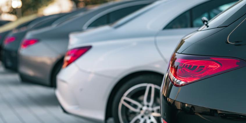 Mercedes traci na największym rynku świata. Sprzedaż spadła o 30 proc.