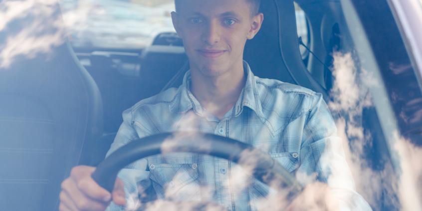 Od jutra nowe przepisy dla kierowców. Początkujących czekają surowsze zasady