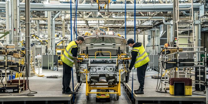 Stellantis inwestuje 24 mld euro w USA. W Europie stawia na Chińczyków