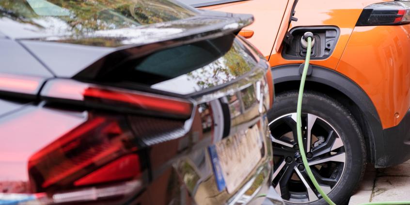 UE stawia warunek dla elektryków. Do 2029 roku 70 proc. komponentów ma być z Europy