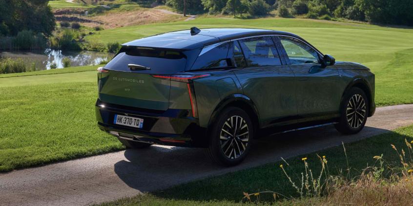 Nowy DS N°7 pokazany w Polsce. Są już ceny, a na premierze dwie wersje SUV-a