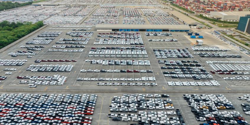 UE chce ograniczyć import aut z Chin. Renault popiera nowe porozumienie