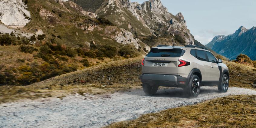 Dacia zdominowała początek października. Peugeot 408 zrównał się z Renault Clio
