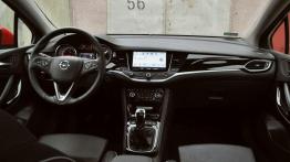 Opel Astra Turbo Elite – Ona wie lepiej