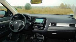 Nowy Mitsubishi Outlander - jest lepiej?