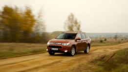 Nowy Mitsubishi Outlander - jest lepiej?