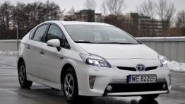 Toyota Prius IV Hatchback Facelifting  KM - galeria redakcyjna - widok z przodu