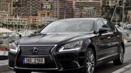 Lexus LS IV Facelifting - galeria redakcyjna - widok z przodu