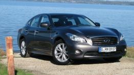 Infiniti M III - galeria redakcyjna - widok z przodu