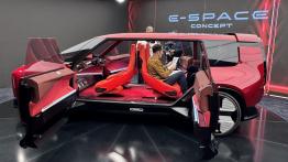 Test: Renault Espace E-Tech full hybrid esprit Alpine to zwykły, choć dobry rodzinny SUV. Jest jednak nadzieja