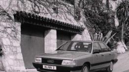 Audi 100 - Najpierw konspiracja, potem satysfakcja