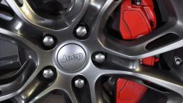 Jeep Grand Cherokee SRT8 - nic nie udaje