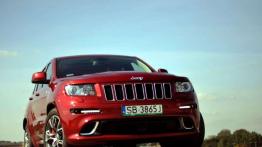 Jeep Grand Cherokee SRT8 - nic nie udaje
