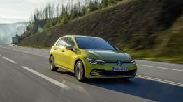 SILNA OFERTA - żaden samochód w klasie nie oferuje takiego wyboru napędów, co Golf ósmej generacji