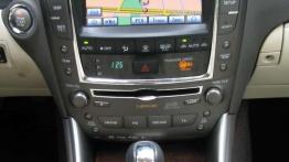 Lexus IS 250 - Moc dyskrecji