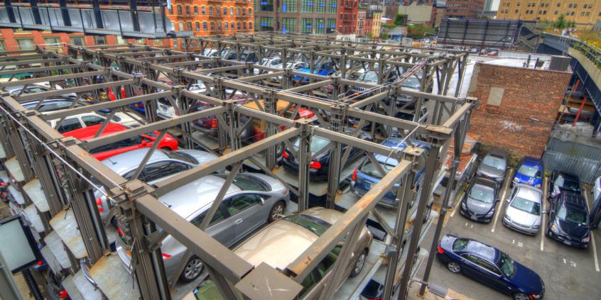 Koniec problemów z parkowaniem? Te parkingi oszczędzają nawet 60 proc. miejsca