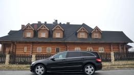 Mercedes Klasa R 2012 w Krynicy-Zdroju - lewy bok