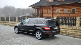 Mercedes Klasa R 2012 w Krynicy-Zdroju - lewy bok