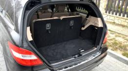 Mercedes Klasa R 2012 w Krynicy-Zdroju - bagażnik