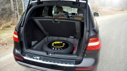 Mercedes Klasa M 2012 w Krynicy-Zdroju - koło zapasowe