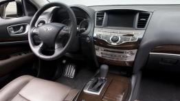 Infiniti JX - kokpit