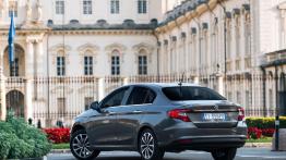 Fiat Tipo wjeżdża do Polski. Dokładny cennik
