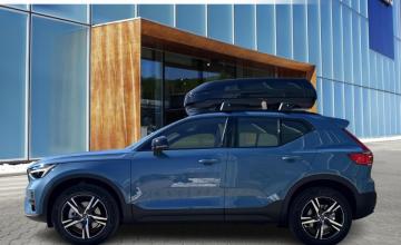 Volvo XC40 Crossover Facelifting 2.0 B3 163KM 2025 Plus Motyw: Dark, zdjęcie 2