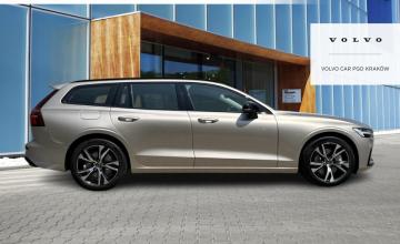 Volvo V60 II  Kombi Facelifting 2.0 B4 B 197KM 2024 Plus Motyw: Dark, zdjęcie 3