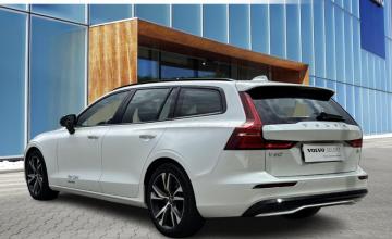 Volvo V60 II  Kombi Facelifting 2.0 B4 B 197KM 2025 Plus Motyw:Dark, zdjęcie 5