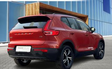Volvo XC40 Crossover Facelifting 2.0 B4 197KM 2025 Plus Motyw: Dark, zdjęcie 6