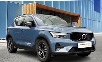 Volvo XC40 Crossover Facelifting 2.0 B4 197KM 2025 Plus Motyw: Dark, zdjęcie 7