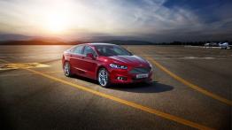 Ford Mondeo V Liftback - widok z przodu