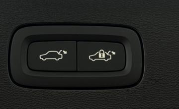 Volvo V60 II  Kombi Facelifting 2.0 B4 B 197KM 2025 Plus Motyw:Dark, zdjęcie 8