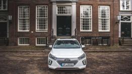 Hyundai IONIQ - pierwszy hybrydowy krok