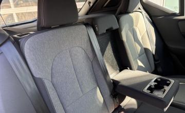 Volvo XC40 Crossover Facelifting 2.0 B3 163KM 2025 Plus Motyw: Dark, zdjęcie 11