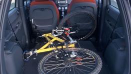 Mitsubishi Colt VI Hatchback - bagażnik