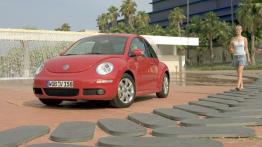 Volkswagen New Beetle Hatchback - widok z przodu