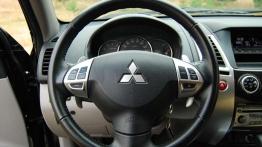 Mitsubishi Pajero Sport - wymierający gatunek