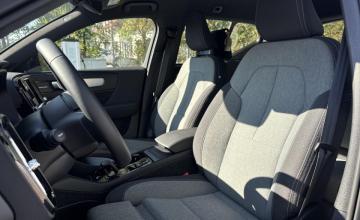 Volvo XC40 Crossover Facelifting 2.0 B3 163KM 2025 Plus Motyw: Dark, zdjęcie 15
