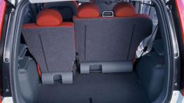 Mitsubishi Colt VI Hatchback - bagażnik